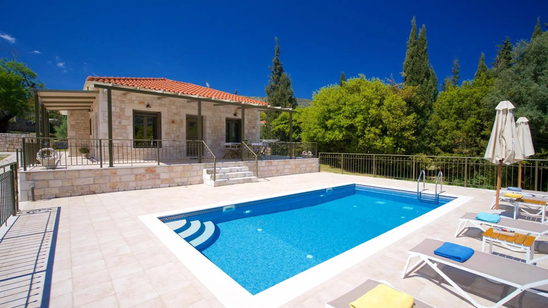 Forest Villas Kefalonia Logarata Yunanistan