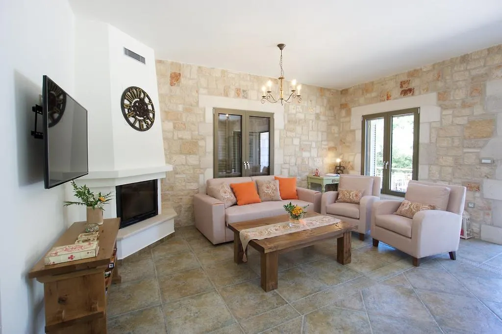 Forest Villas Kefalonia Logarata Yunanistan